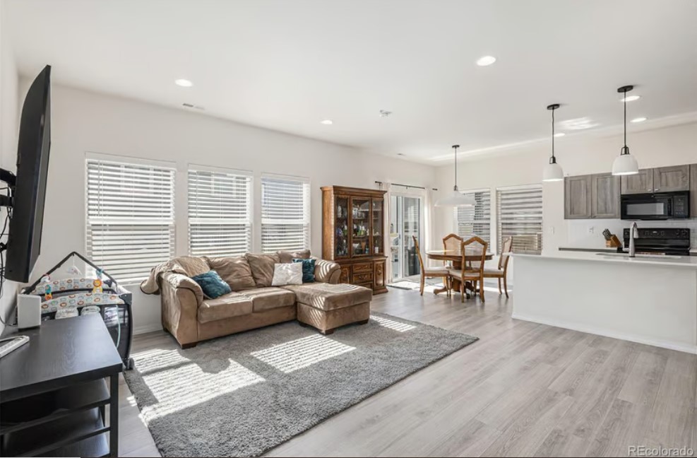Exquisite 2-story Home